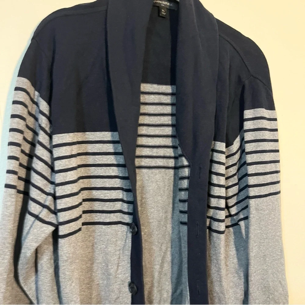 Banana Republic Men's Cardigan in Navy and Gray Stripes Size XL Grandpa Sweater